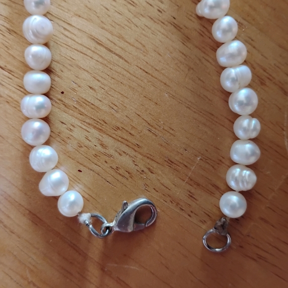 Baroque Freshwater Pearl Beaded Necklace in White - Elegant Women’s Jewelry 17" - Picture 2 of 3